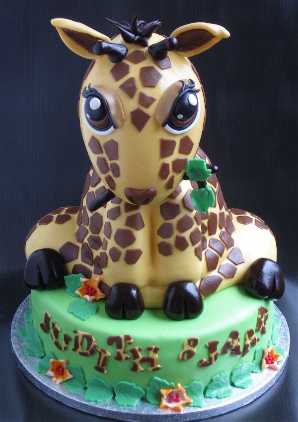 Giraffe Cupcake Cake
