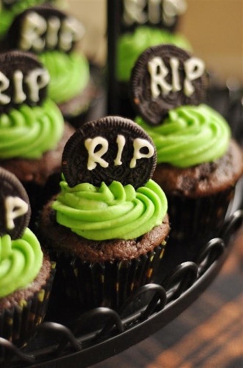 Halloween Oreo Cupcakes