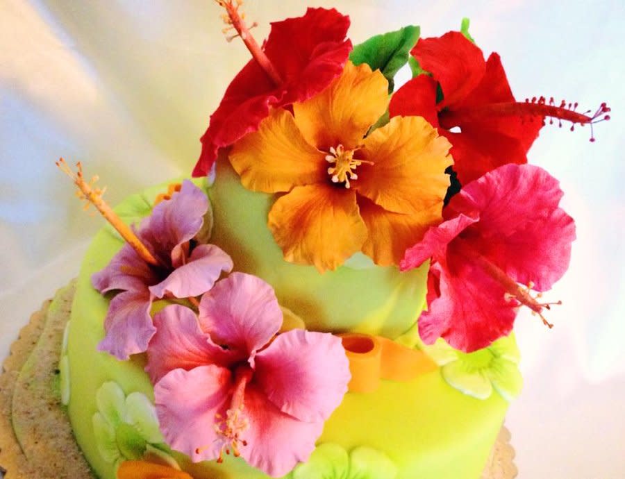 Hawaiian Flower Cake Hawaiian Flower Cake