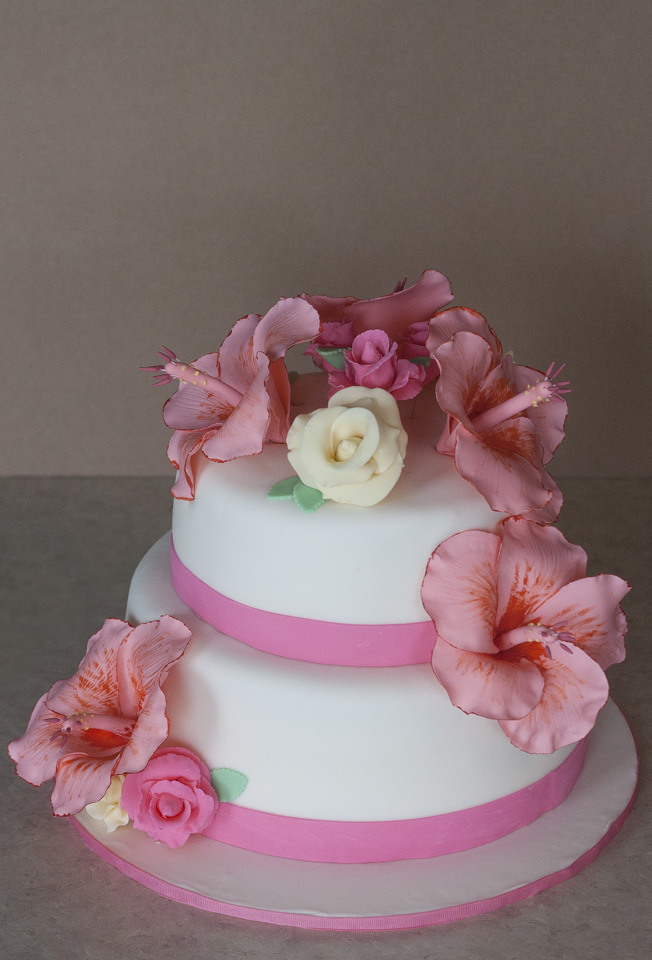 Hibiscus Flower Birthday Cake Hibiscus Flower Birthday Cake