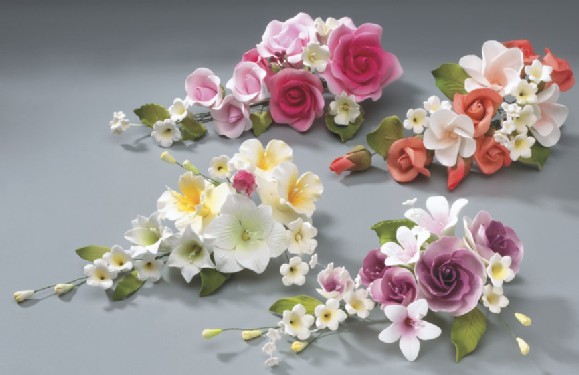 How to Make Gum Paste Flowers for Cakes