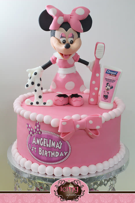 10 Photos of Minnie Mouse 1st Birthday Cupcakes