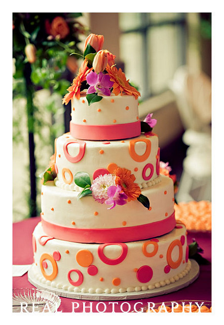 Modern Orange and White Wedding Cake Modern Orange and White Wedding Cake