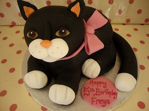Sculpted Cat Cake Sculpted Cat Cake