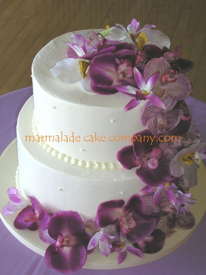 Simple 2 Tier Wedding Cake with Flowers