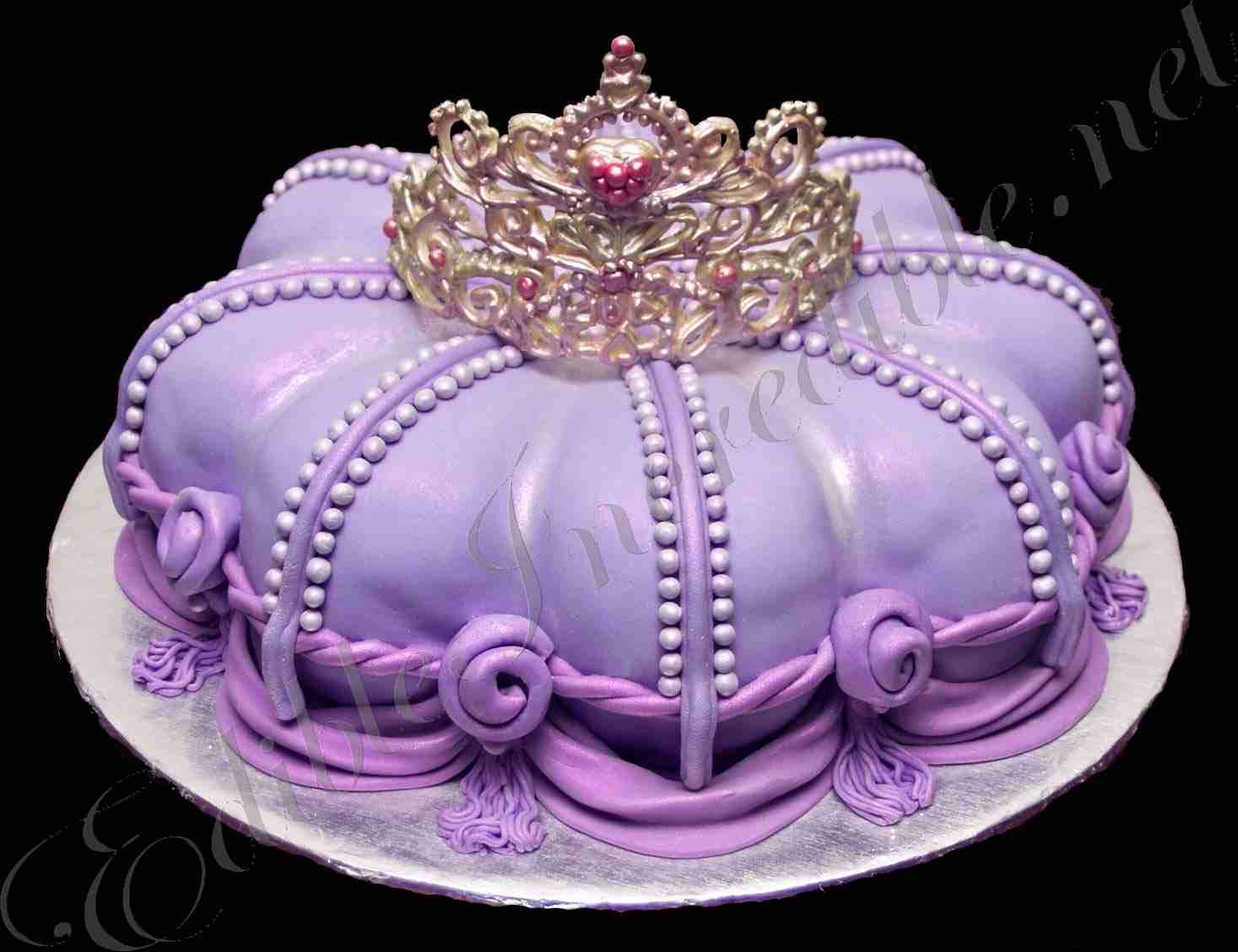 10 Photos of Crown Cakes Designs