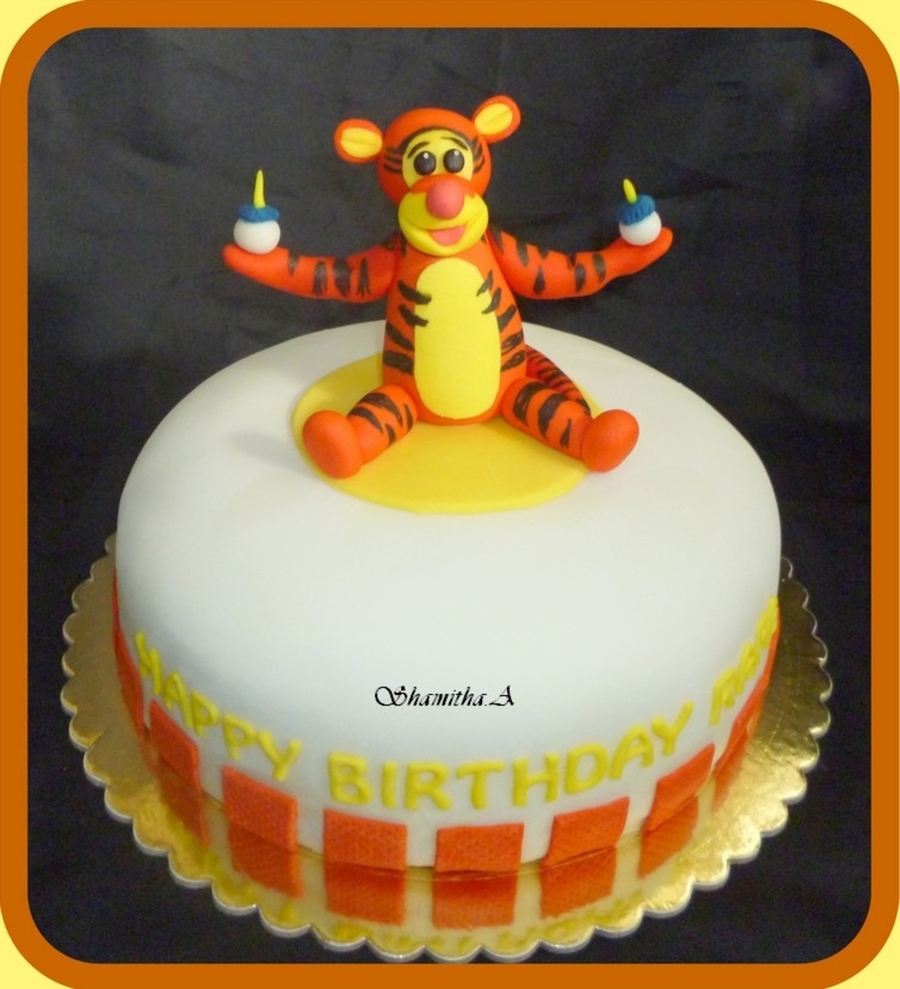 Tigger Birthday Cake