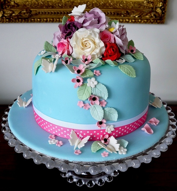 Turquoise Cake with Flowers