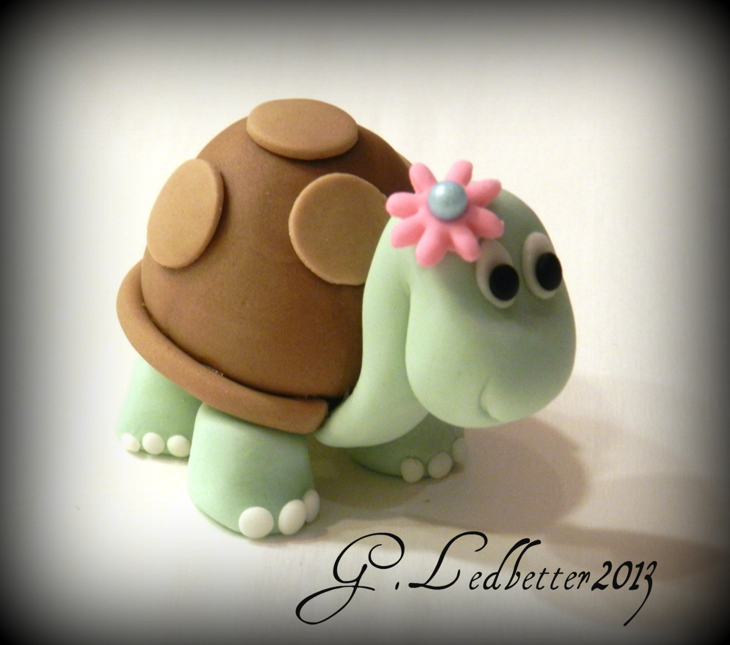 Turtle Fondant Cupcake Topper