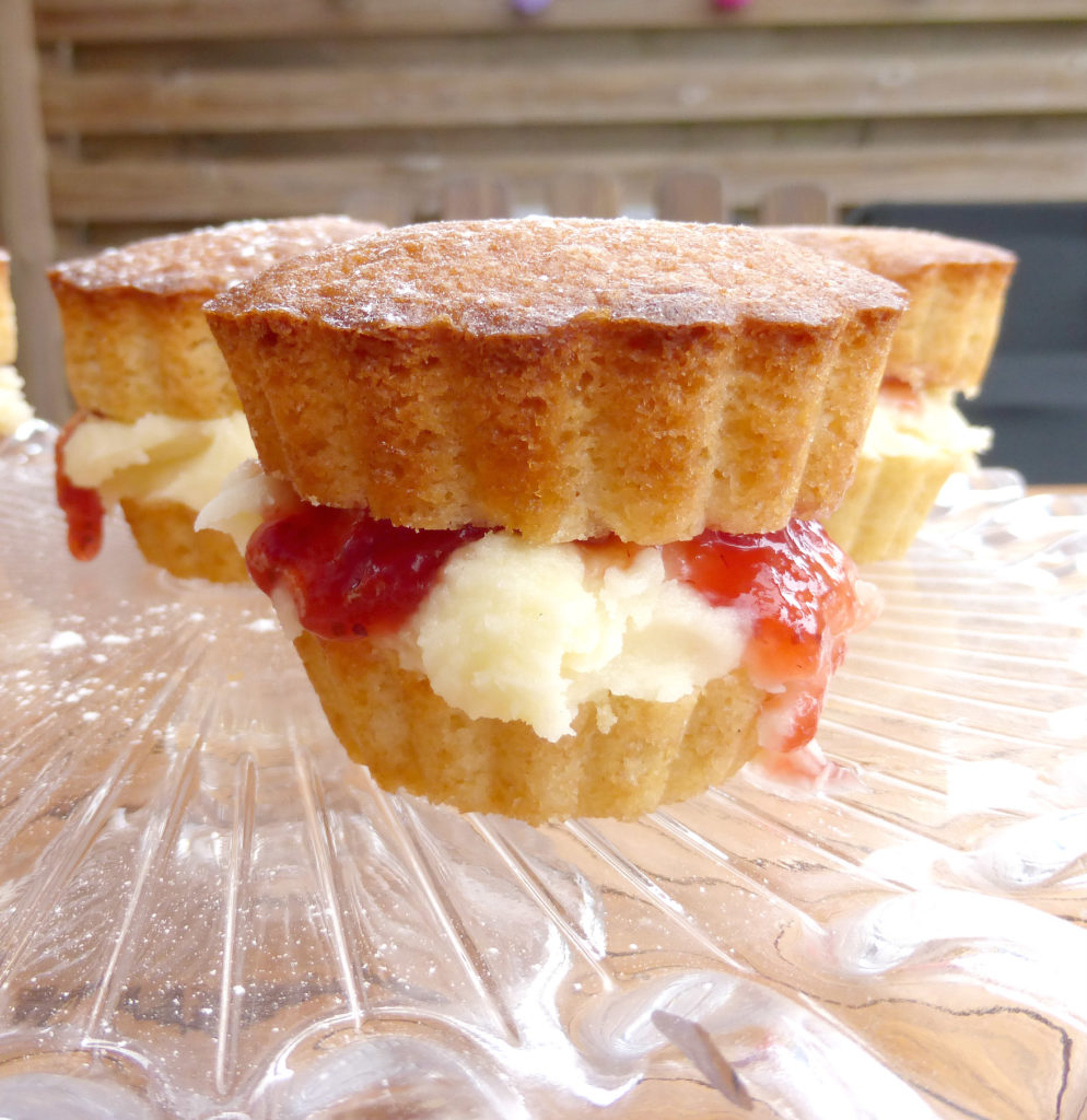 Victoria Sponge Cakes Individual Victoria Sponge Cakes Individual
