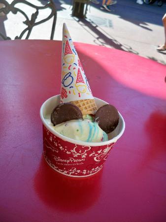 Walt Disney World Ice Cream Cake