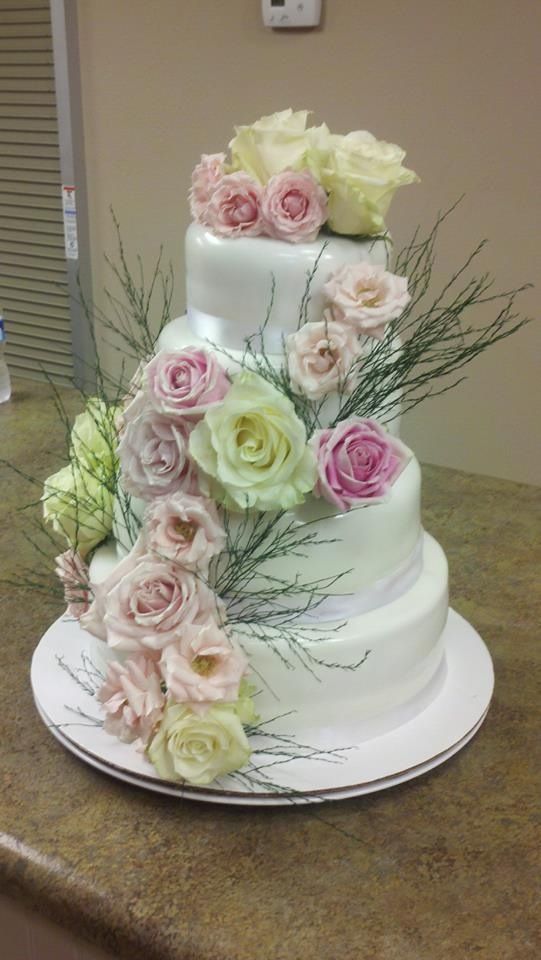 White Fondant Wedding Cake