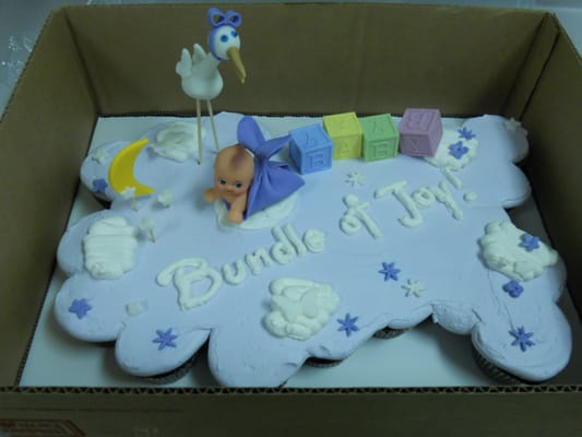 Baby Shower Pull Apart Cupcake Cake