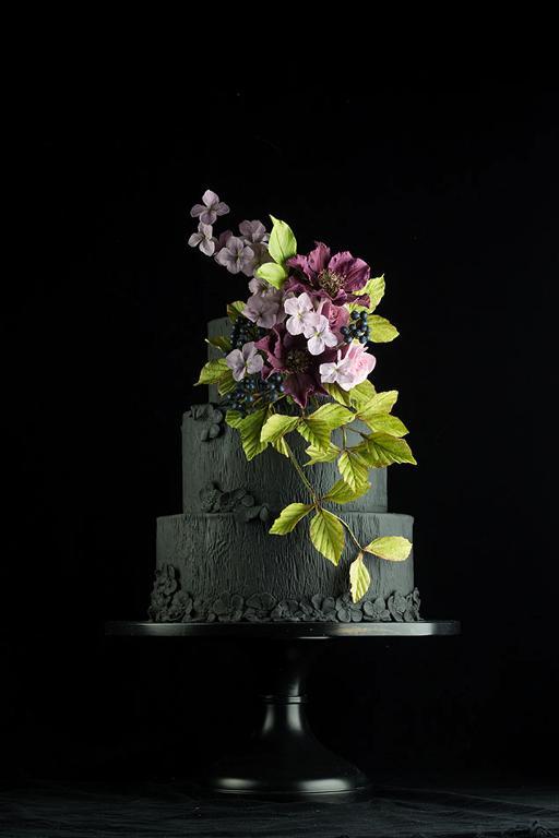 Black Wedding Cake Stand