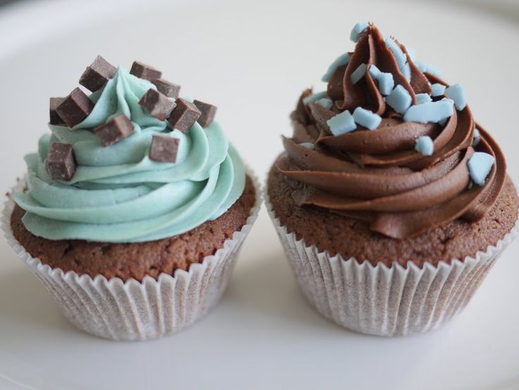 Blue and Brown Baby Shower Boy Cupcakes Blue and Brown Baby Shower Boy Cupcakes