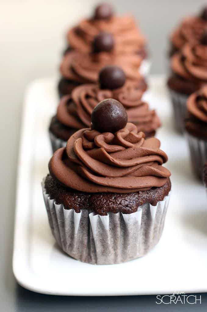 Caramel Filled Chocolate Cupcakes