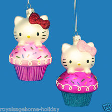Cartoon Cupcake with a Suitcase and Glasses Cartoon Cupcake with a Suitcase and Glasses