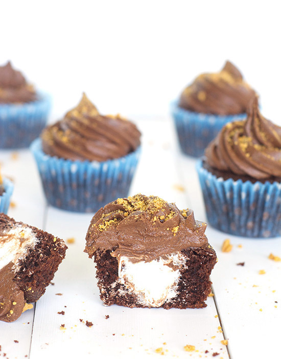 Chocolate Cupcakes with Marshmallow Fluff