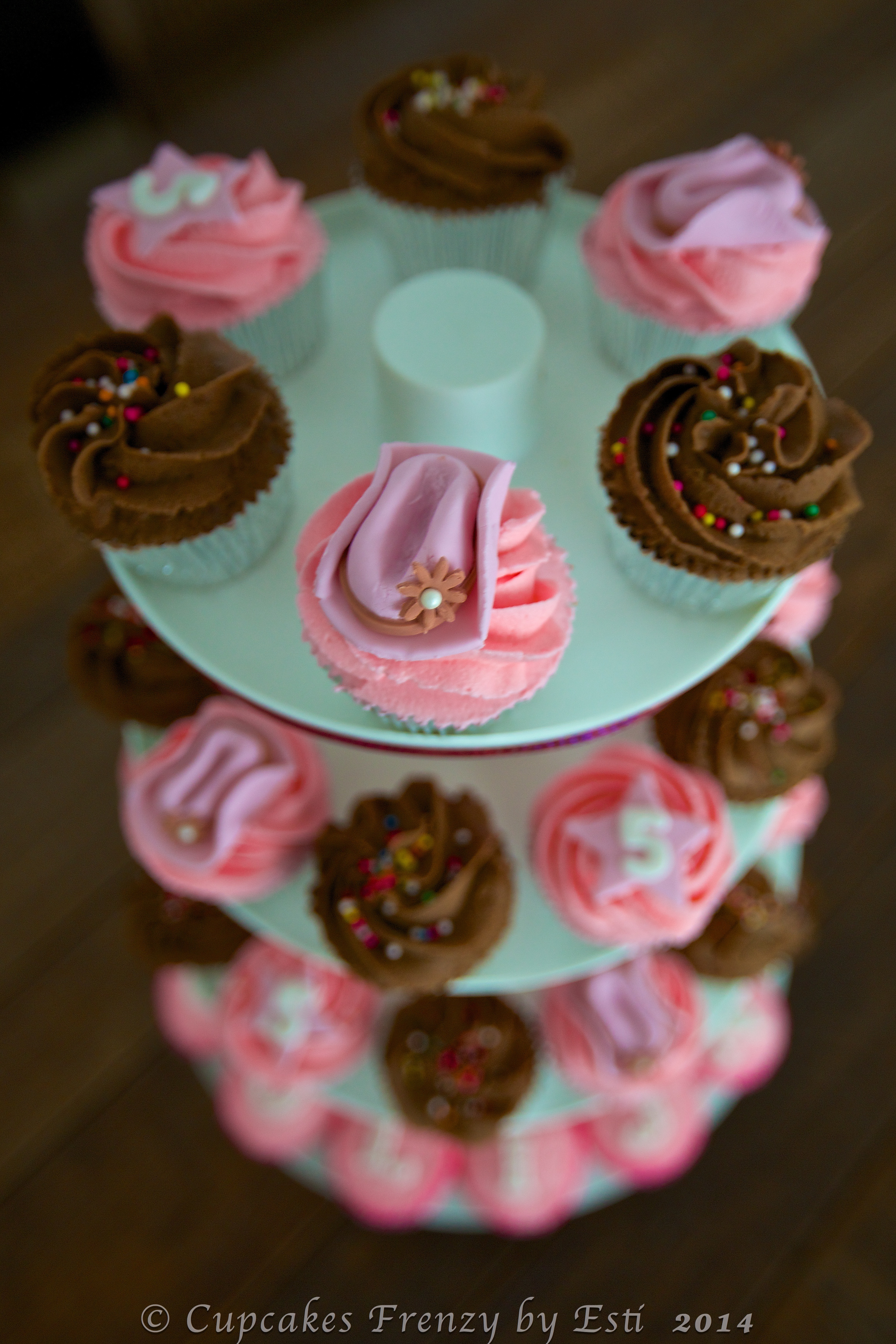 Cowboy Hat Cupcake Pull Apart Cakes Cowboy Hat Cupcake Pull Apart Cakes