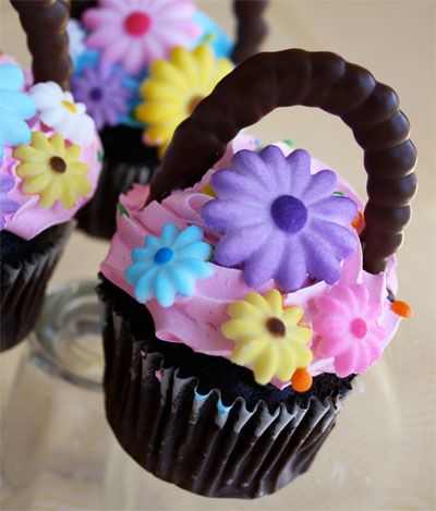 Cupcake Basket with Flowers