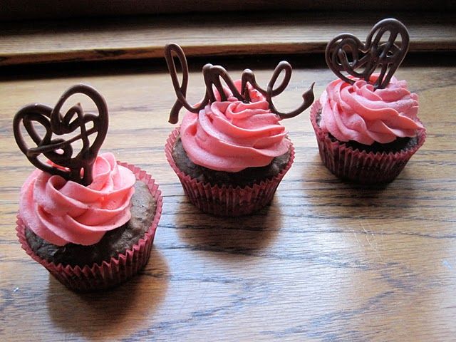Cute Chocolate Cupcake Decorations