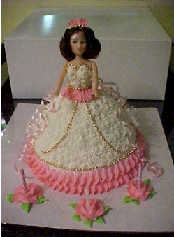 Decorating Doll Cakes