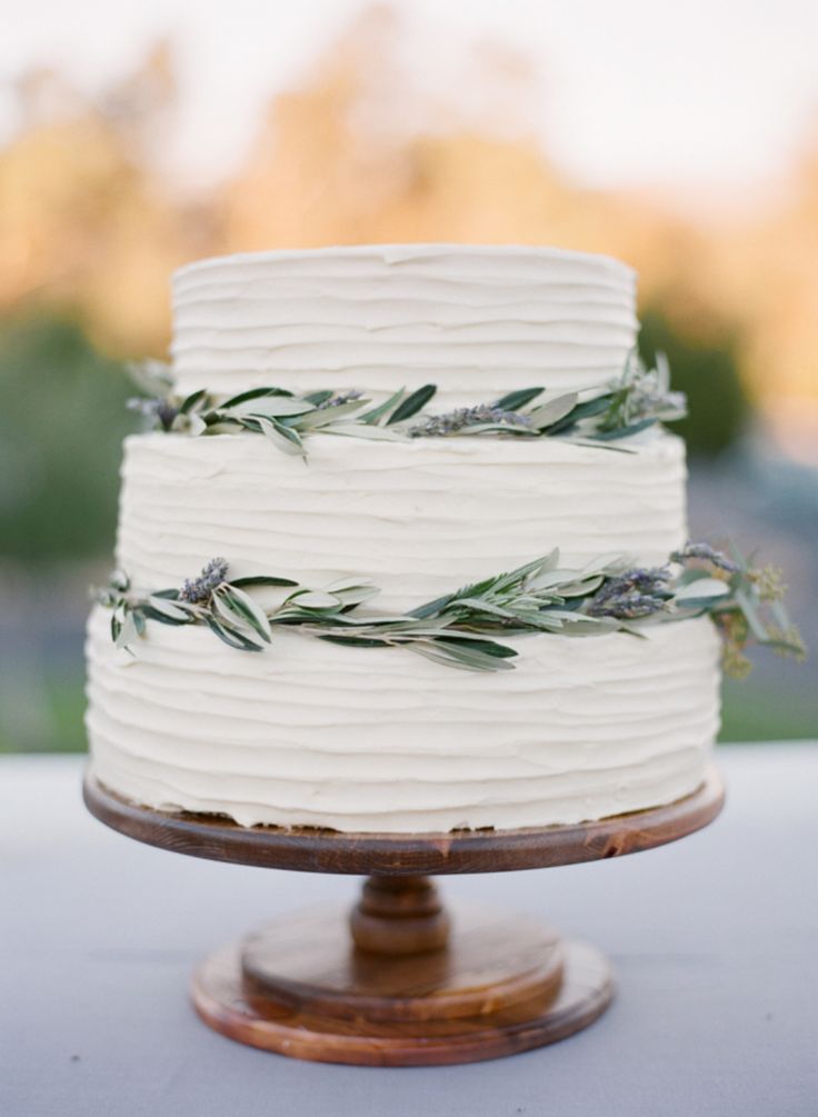 Elegant Wedding Cake