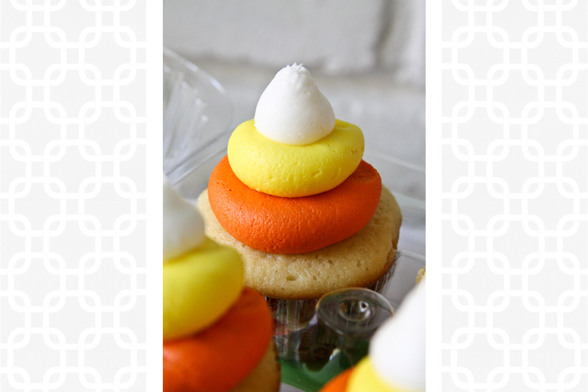 Fall Themed Cakes and Cupcakes Fall Themed Cakes and Cupcakes