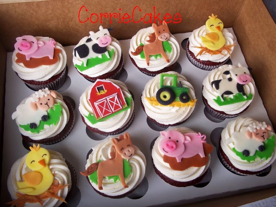 Farm Animal Theme Cupcake Cakes