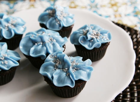 Flower Cupcakes Decorating Idea Flower Cupcakes Decorating Idea