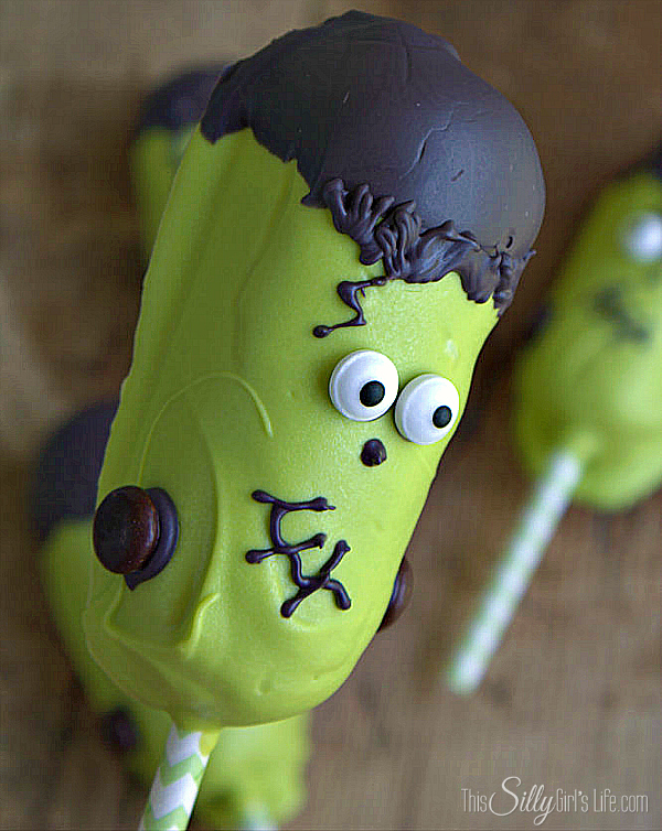 11 Photos of Frankenstein Twinkie Cupcakes