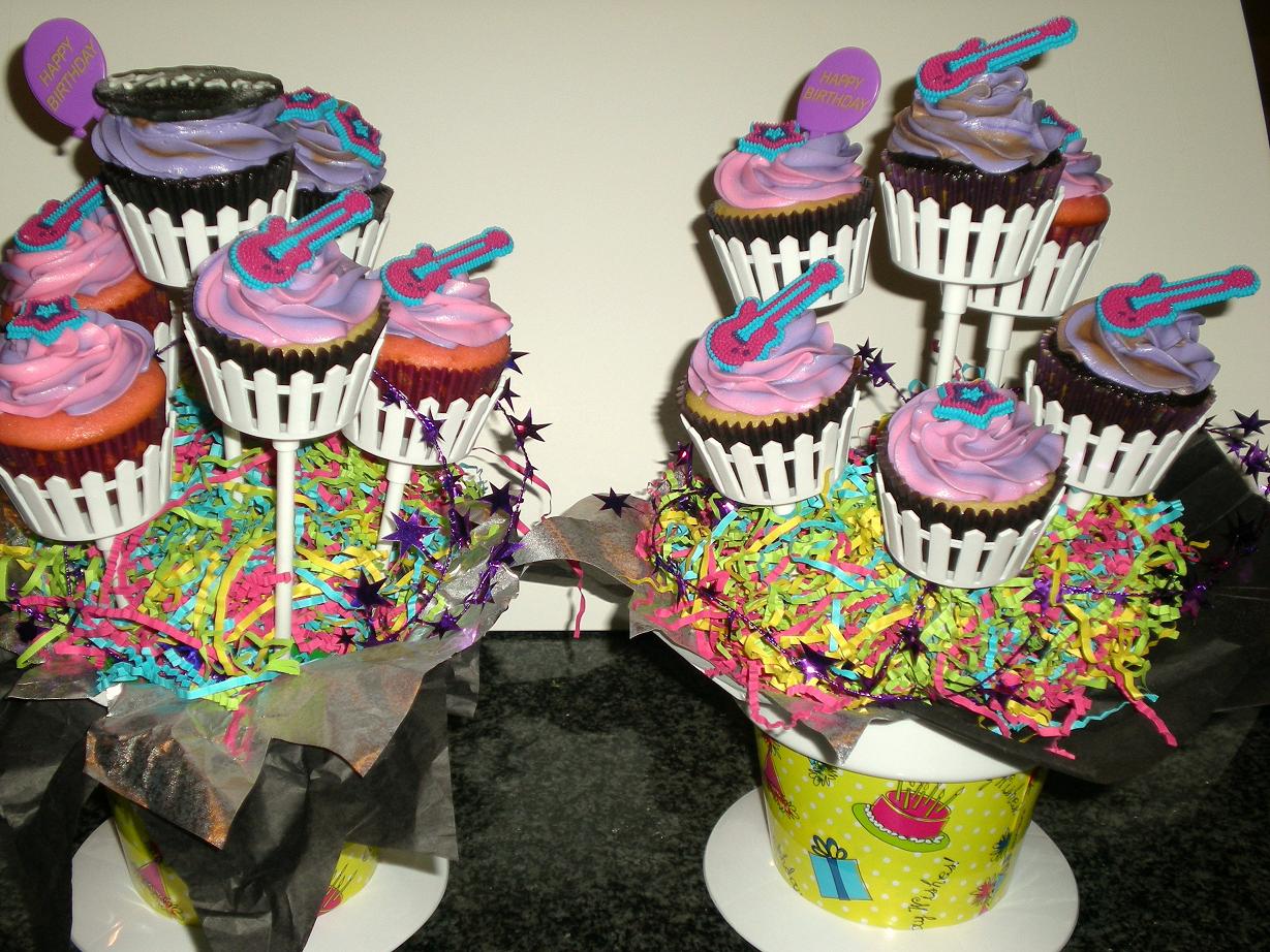 Happy Birthday Cupcake Bouquet