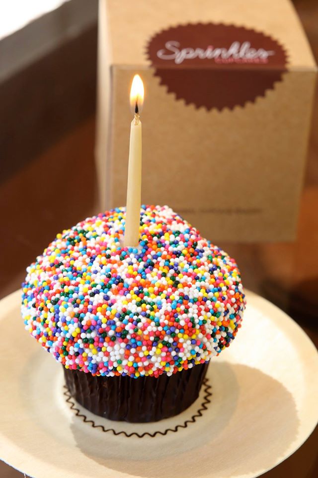 Happy Birthday Sprinkles Cupcakes