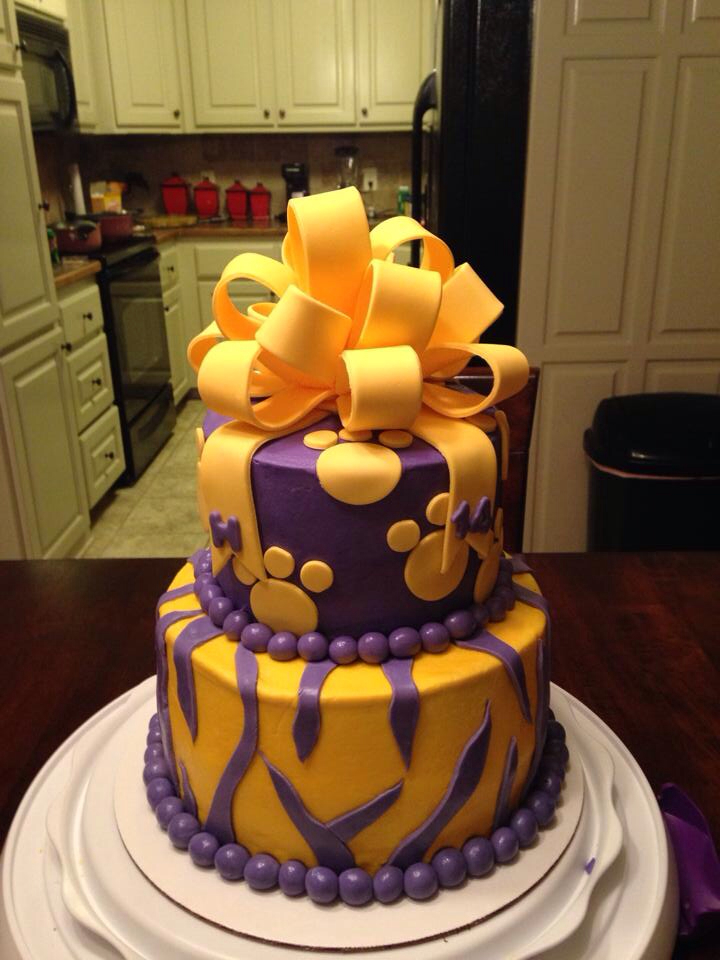 LSU Cake