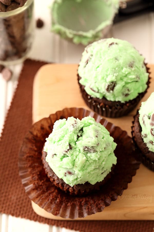 Mint Chocolate Chip Cupcakes