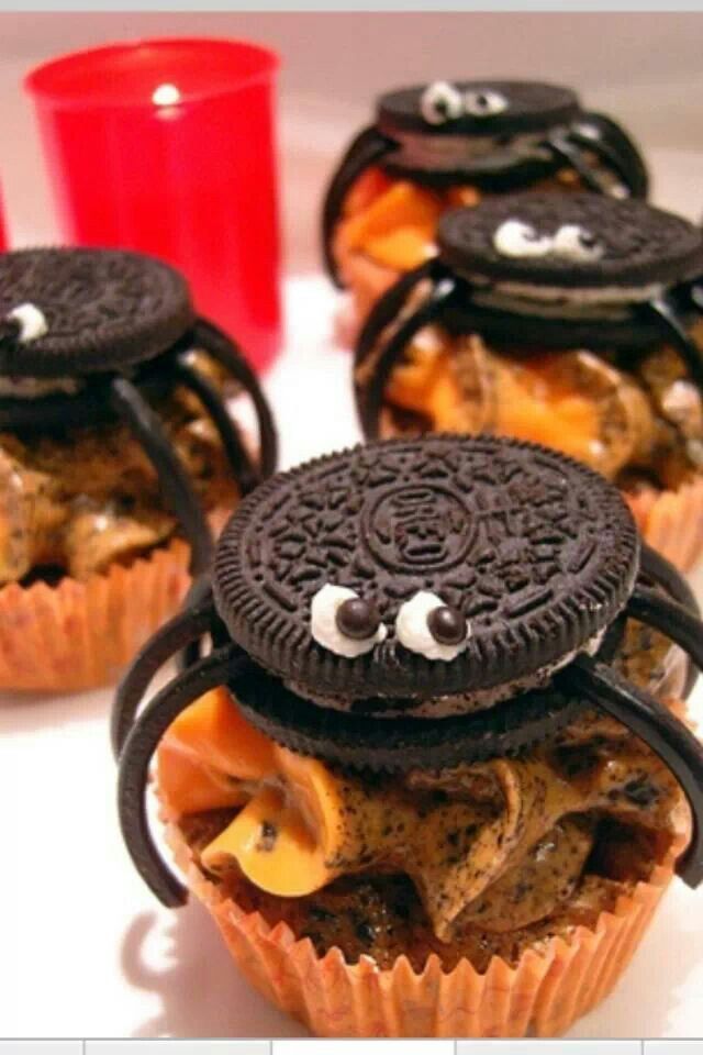 Oreo Spider Cupcakes