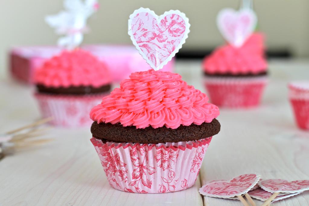 Pink Cupcakes with Chocolate Icing Pink Cupcakes with Chocolate Icing