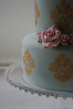 Pink Roses Wedding Cake