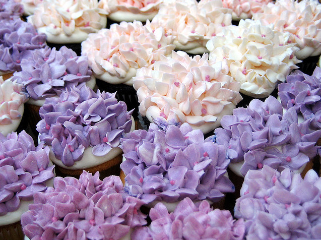 Purple Hydrangea Flower Cupcakes