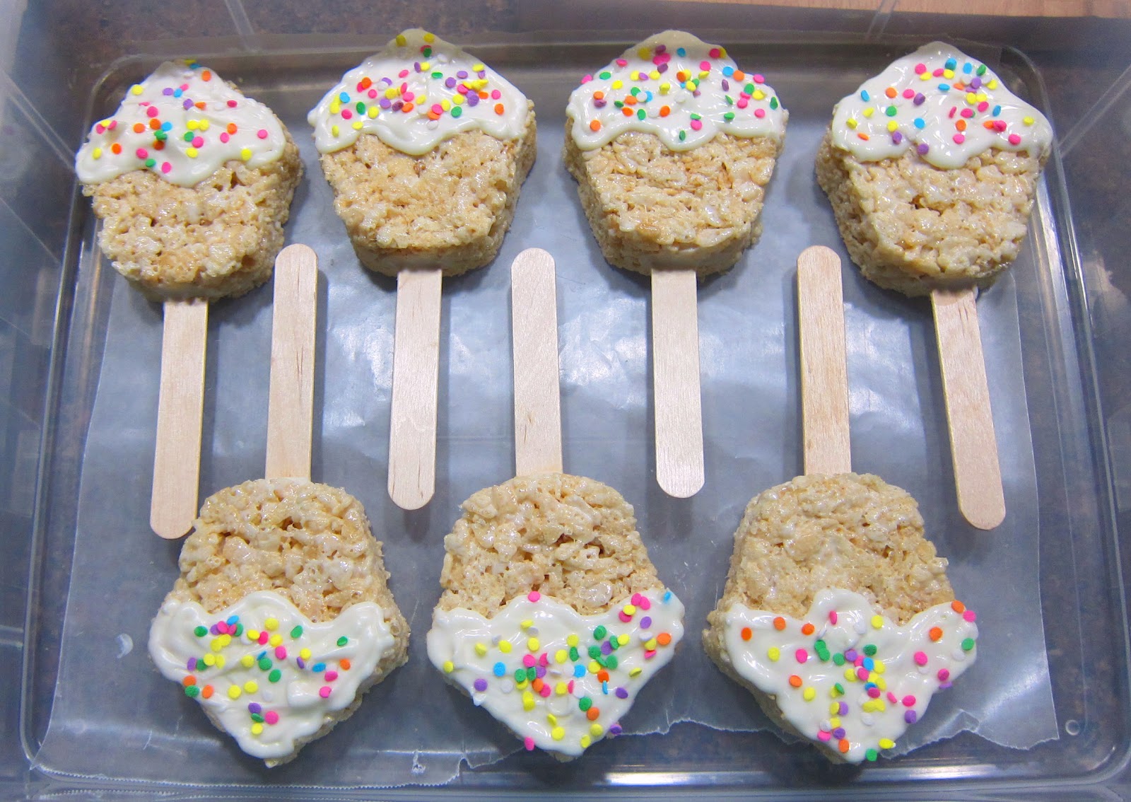 Rice Crispy Treat Cupcakes