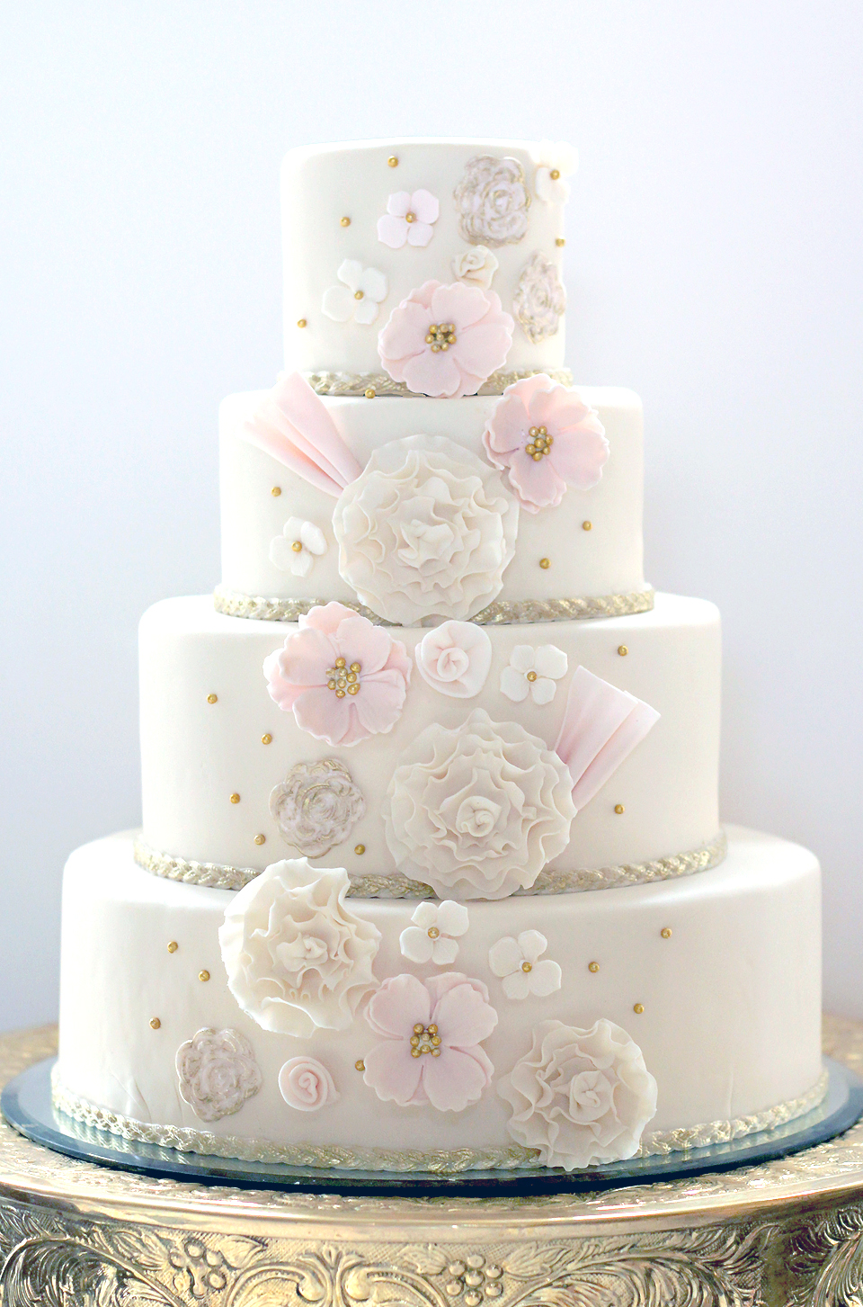 Simple Classic Wedding Cake