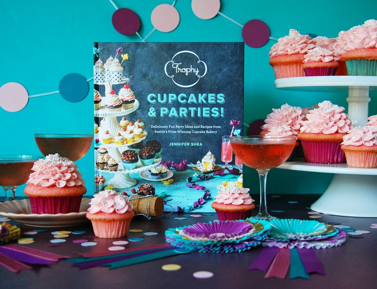 Trophy Cupcakes and Parties Book