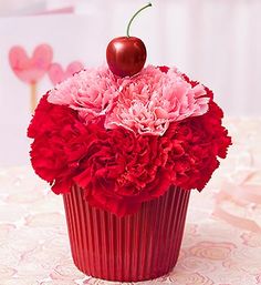 Valentine's Day Flower Cupcake Valentine's Day Flower Cupcake