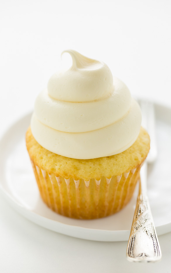 Vanilla Cupcakes with Buttercream Frosting