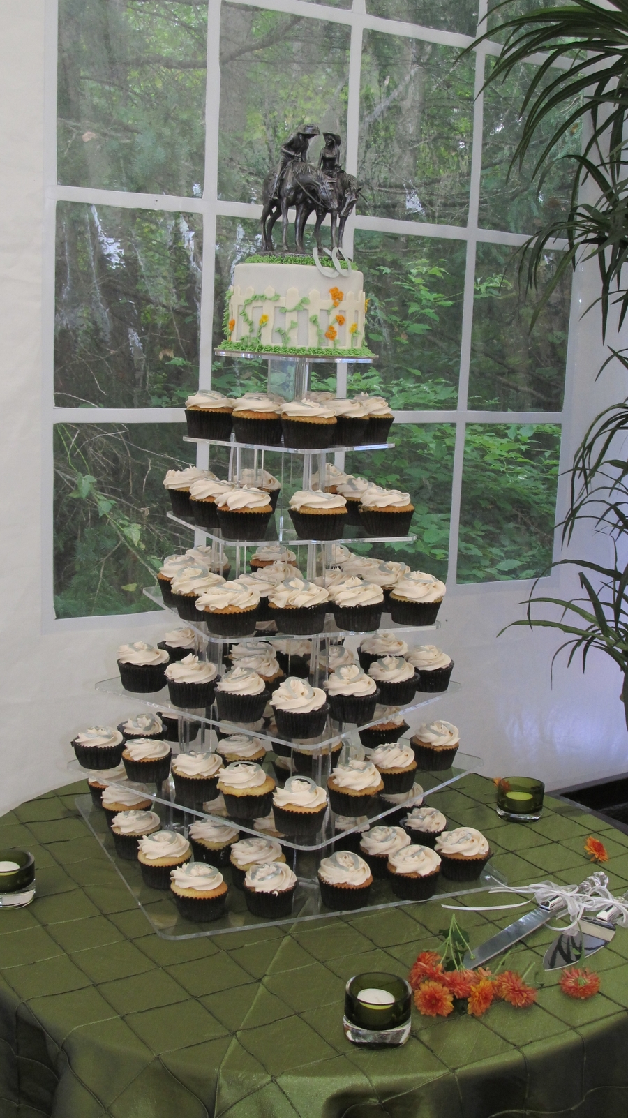 Western Theme Wedding Cupcakes Western Theme Wedding Cupcakes