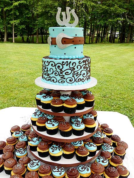 Western Wedding Cake an Cupcake Ideas
