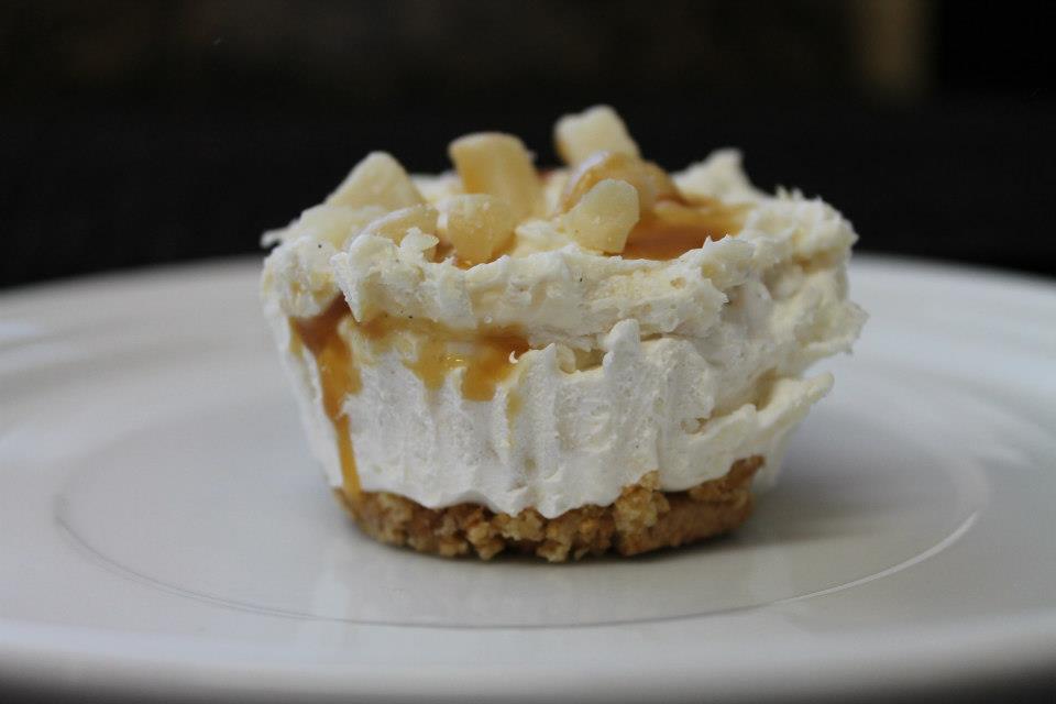 White Chocolate Caramel Macadamia Nut Cheesecake White Chocolate Caramel Macadamia Nut Cheesecake