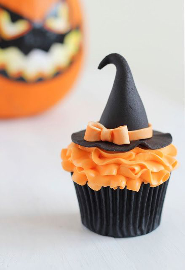 Witches Hat Halloween Cupcake Decorating Ideas